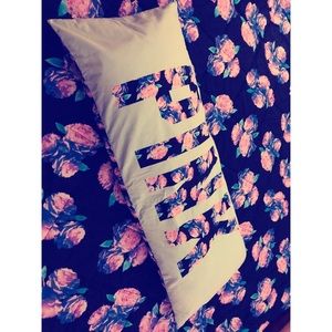 KING Victoria’s Secret Comforter